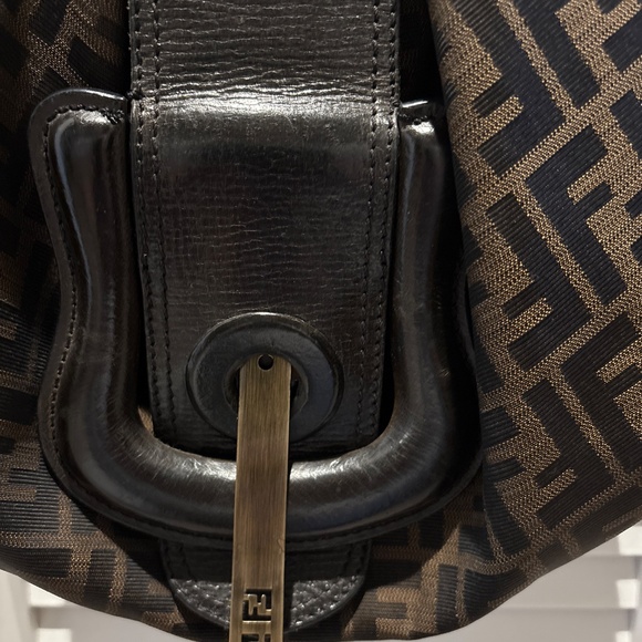 Vintage Fendi Bag - Picture 2 of 6